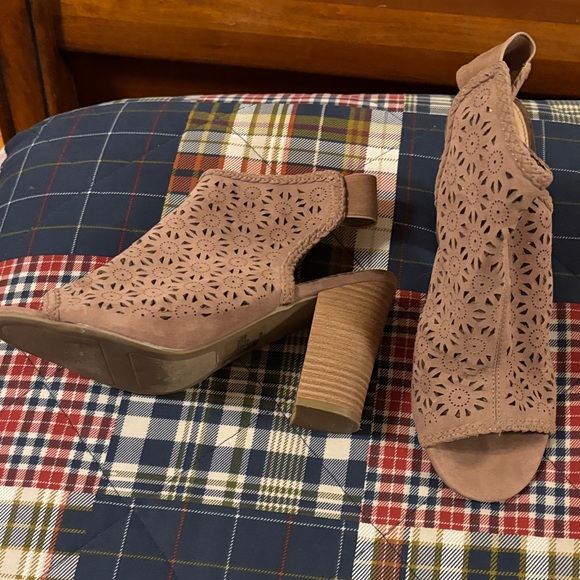 LC Lauren Conrad Shoes - LC Lauren Conrad Taupe Laser-Cut Peep-Toe Block Heel Booties